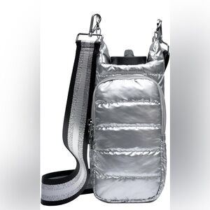 Wanderfull silver pufferquilted crossbody water bottle bag w/stripe strap NWOT